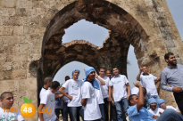 من أرشيف يافا 48 - مشاركة طلاب يافا في مشروع تنظيف مقبرة الشيخ مراد عام 2013